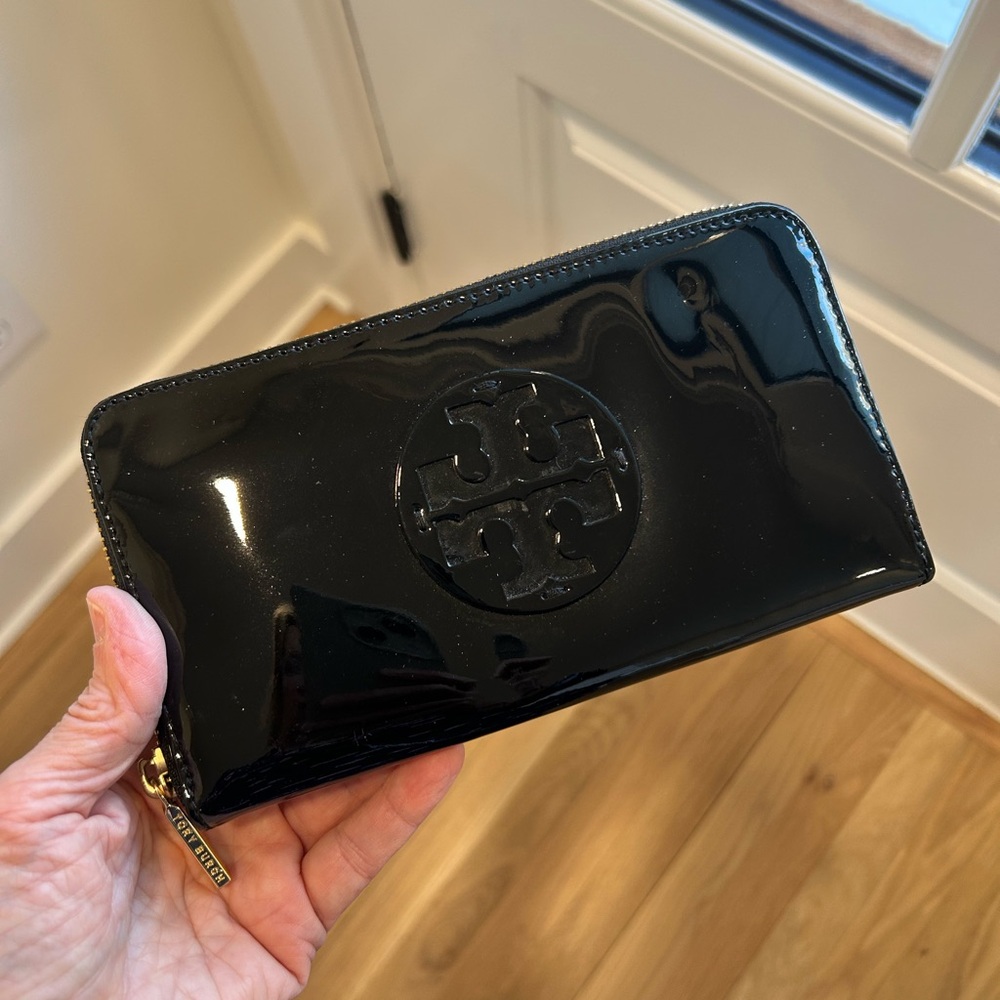 Tory Burch Black Patent Leather Wallet